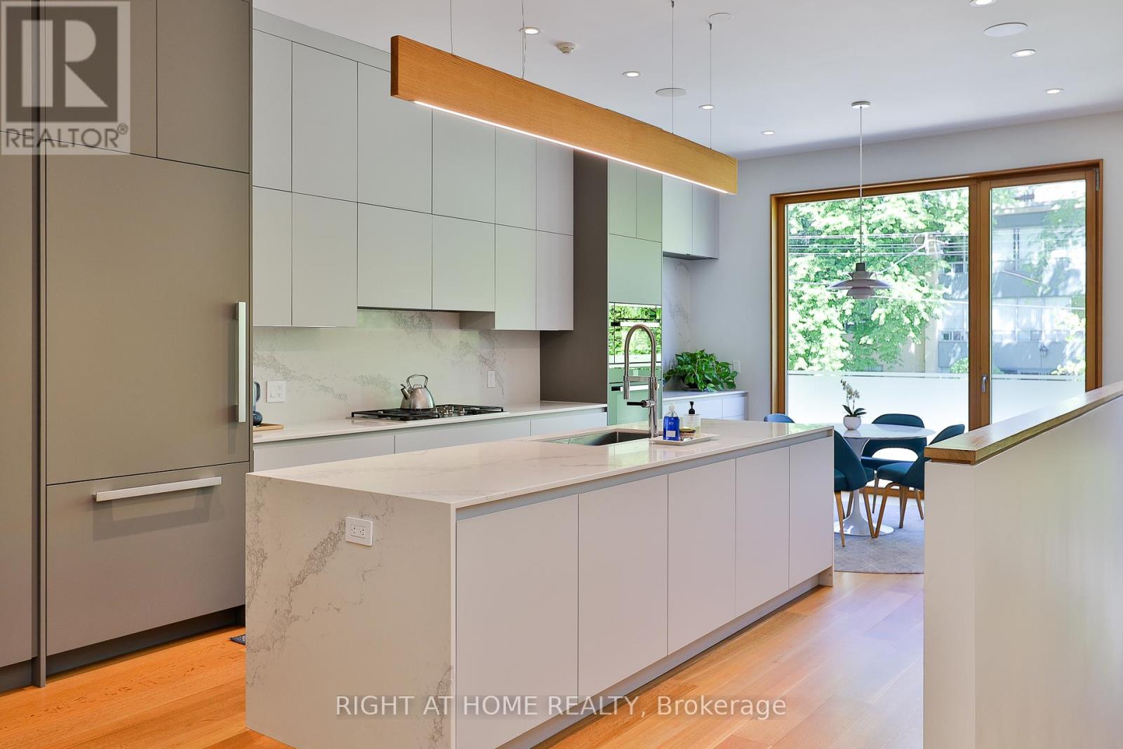 71 HEATH STREET W - 10