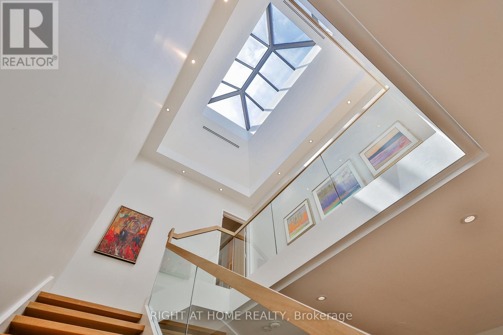 71 HEATH STREET W - 15