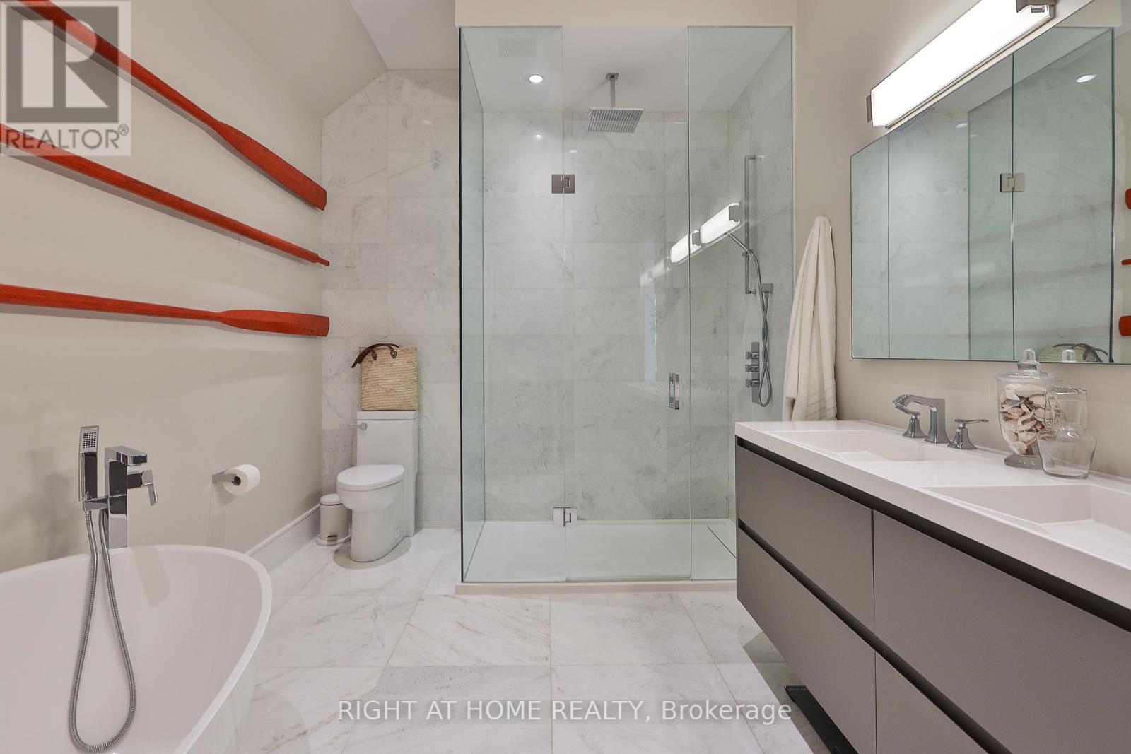 71 HEATH STREET W - 20