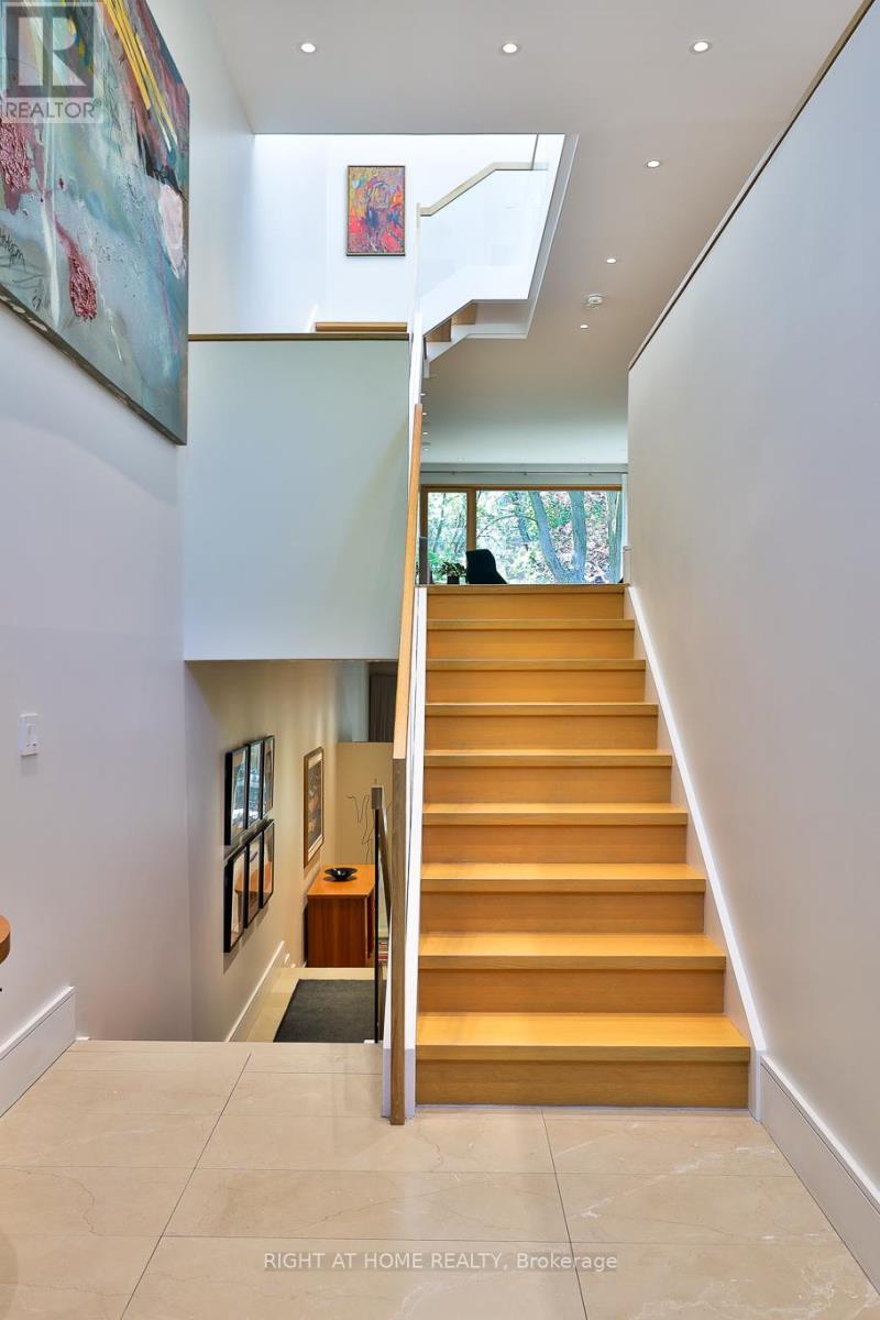 71 HEATH STREET W - 29