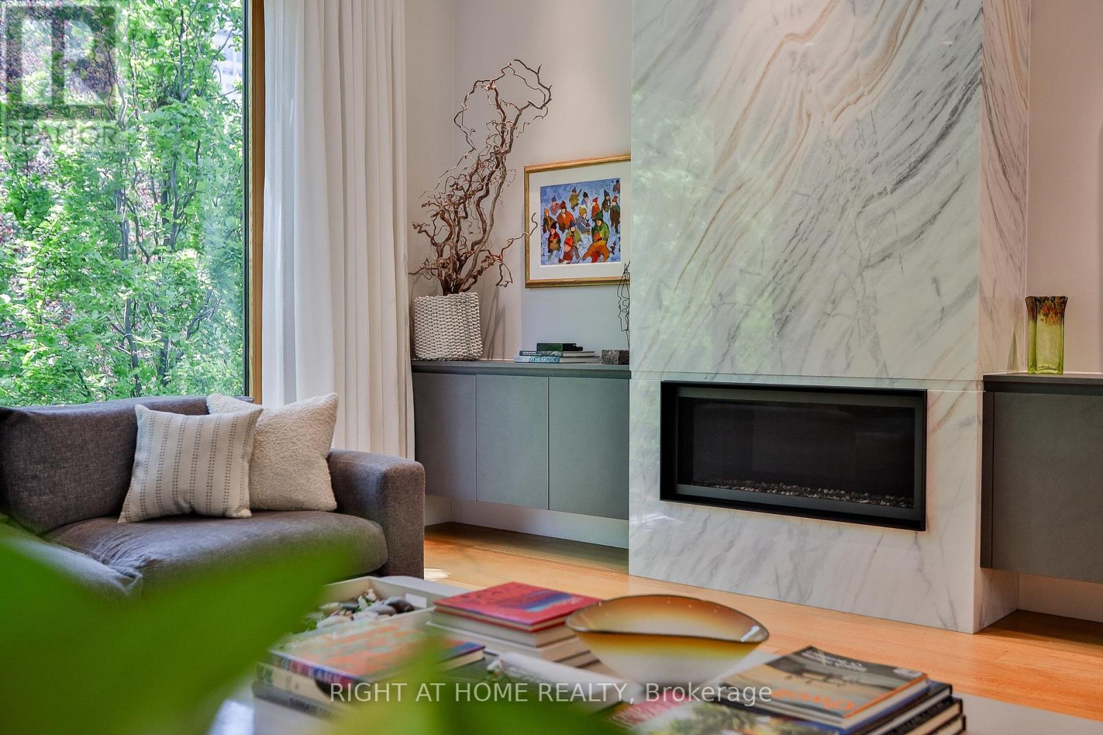71 HEATH STREET W - 3