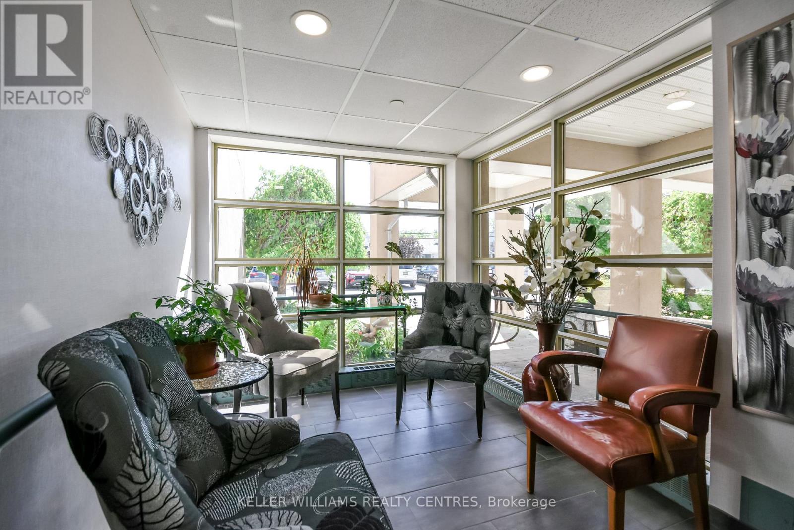 #101 49 RAGLAN STREET - 3