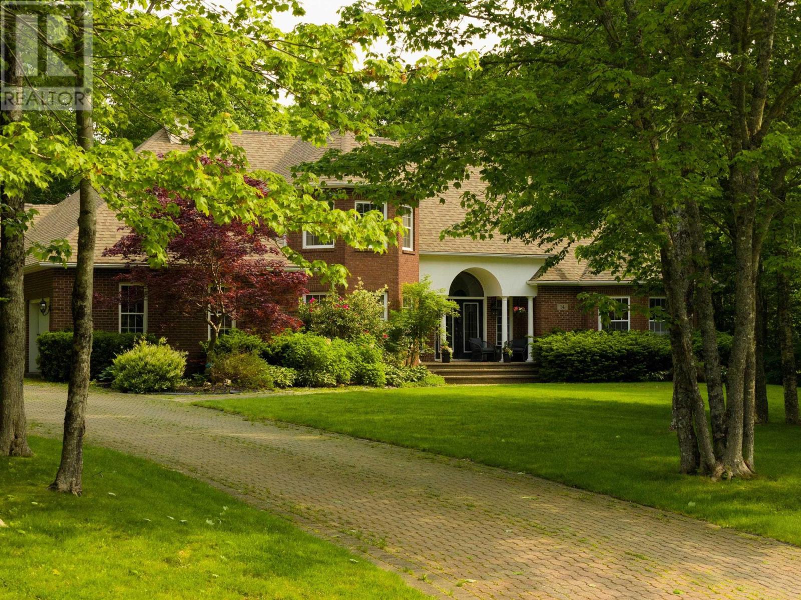 14 Club House Lane - 2
