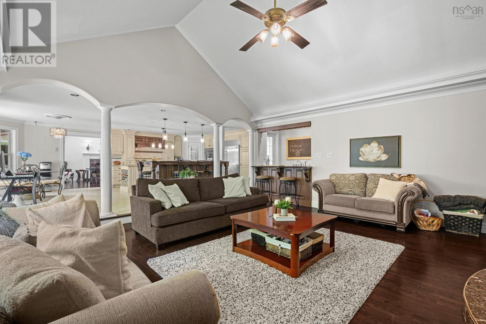 14 Club House Lane - 23
