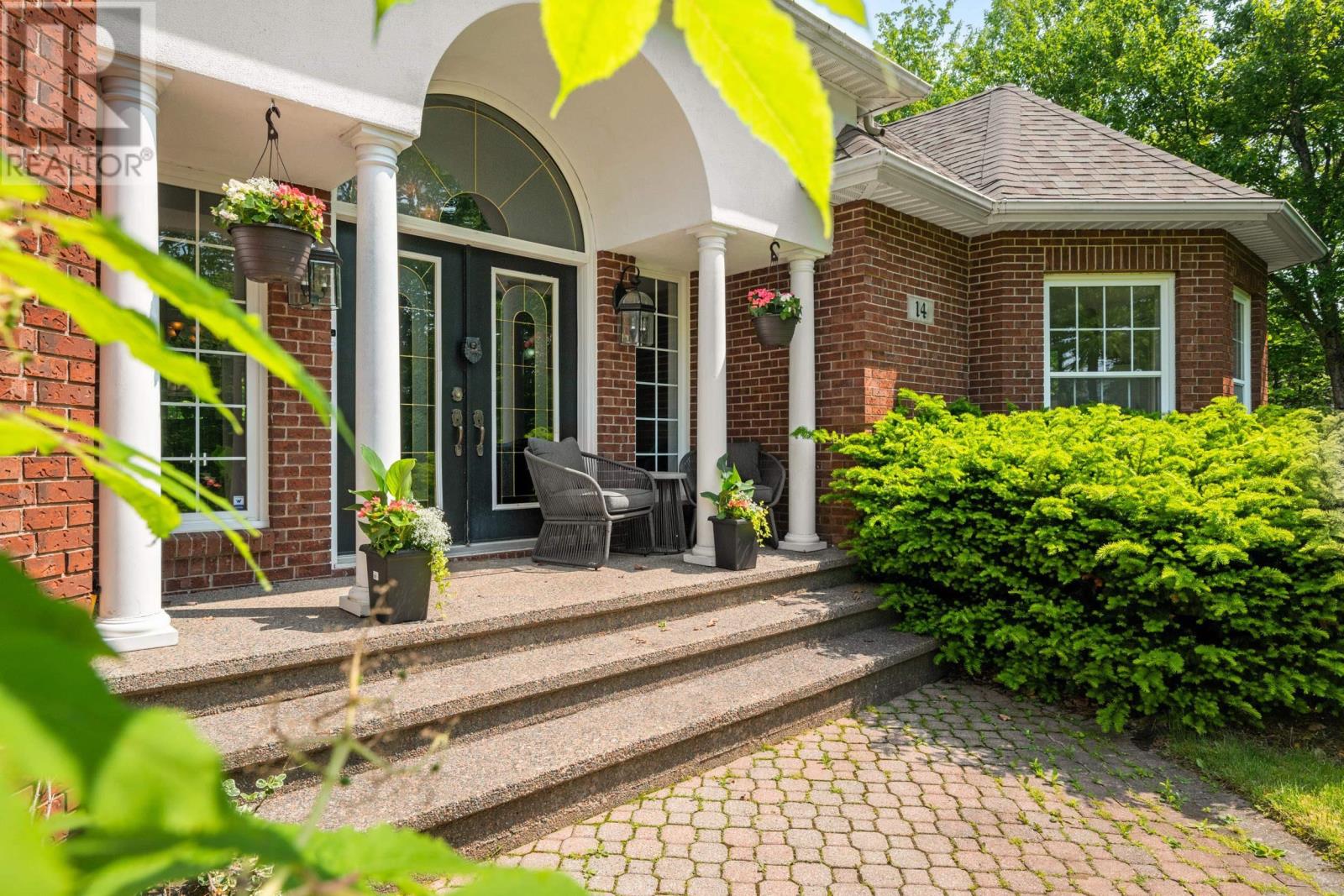 14 Club House Lane - 11