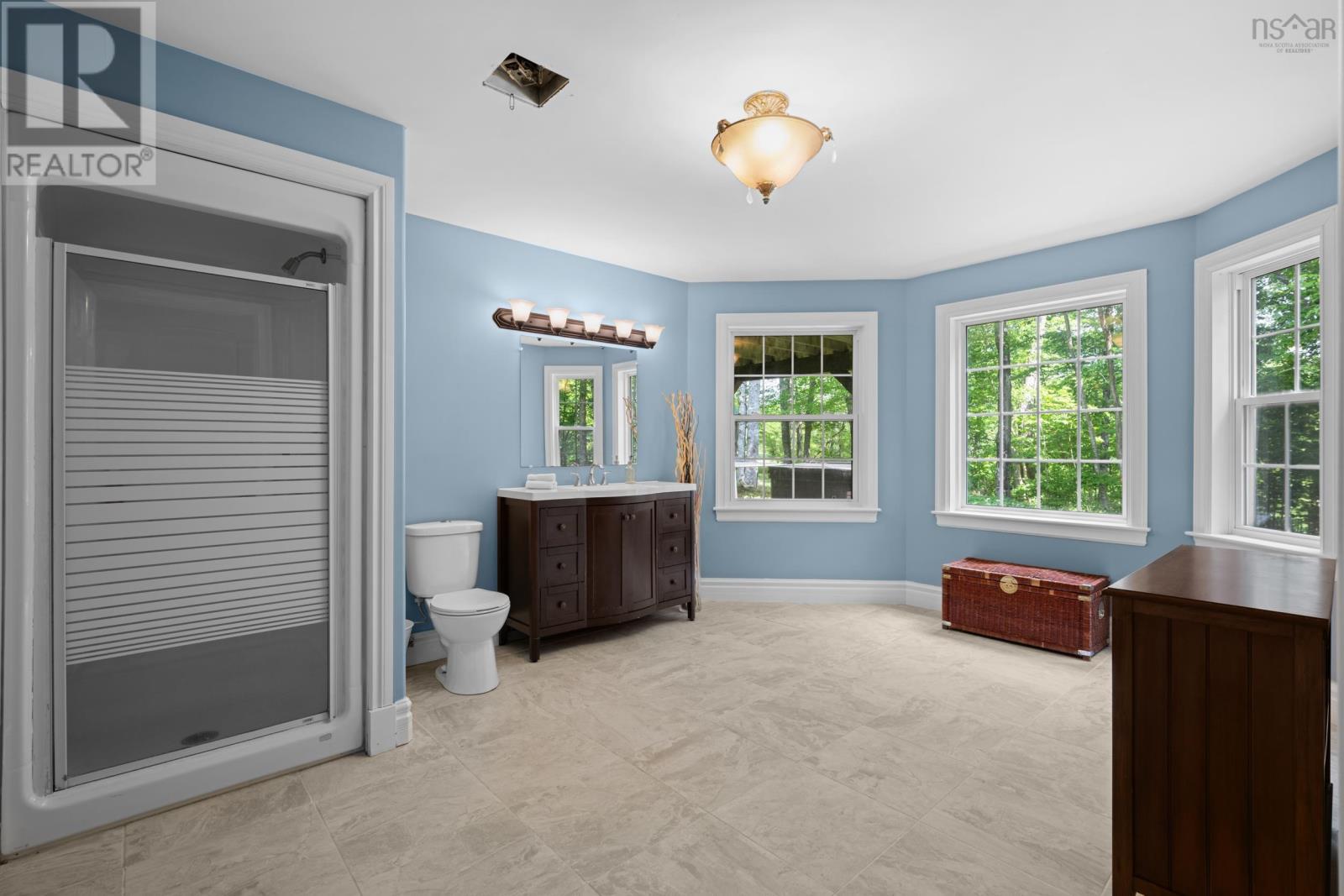 14 Club House Lane - 40