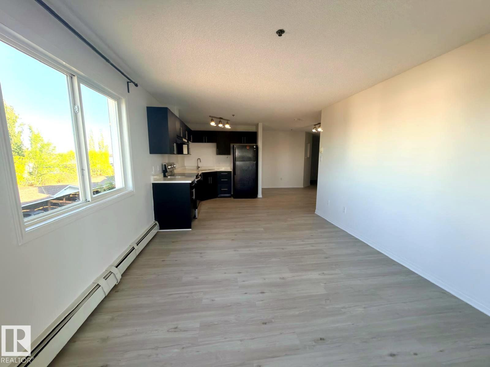 #312 2305 35A AV NW - 11