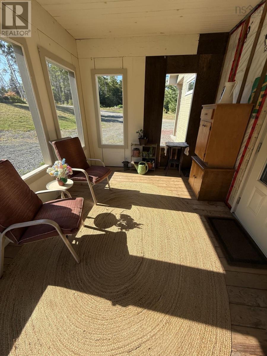 5386 HIGHWAY 337, CAPE GEORGE, ANT. CO. - 21