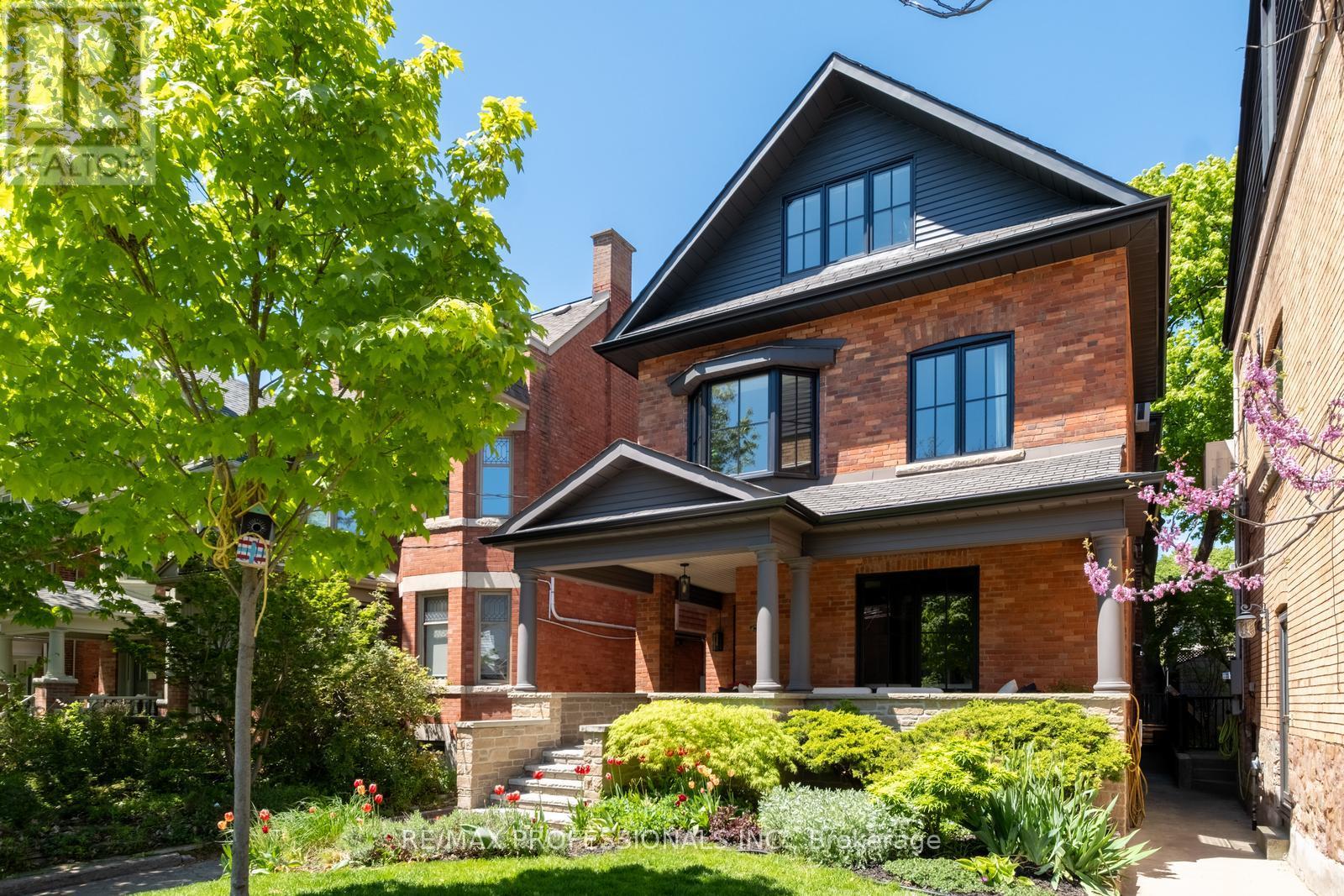 286 WRIGHT AVENUE - 1