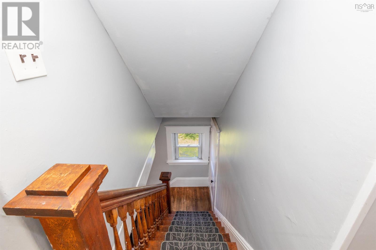 Property 22 of 33 of 21 CAMERON Street