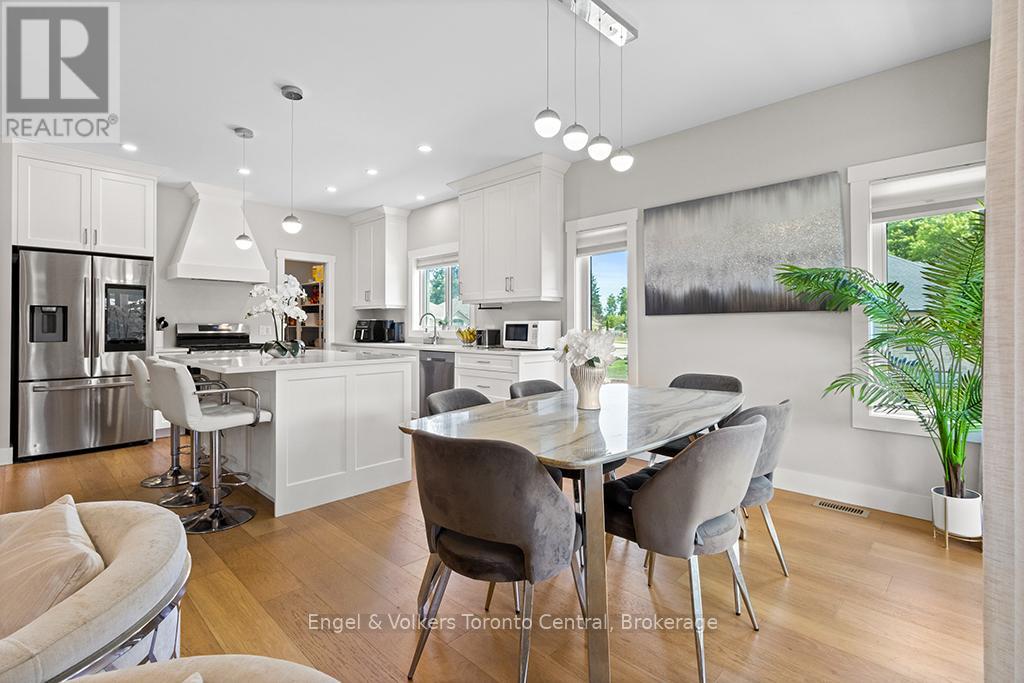 515 4TH STREET W - 10