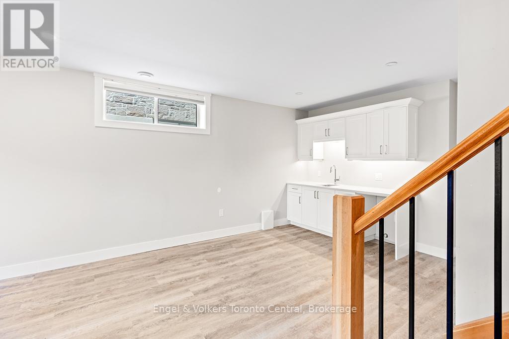 515 4TH STREET W - 24
