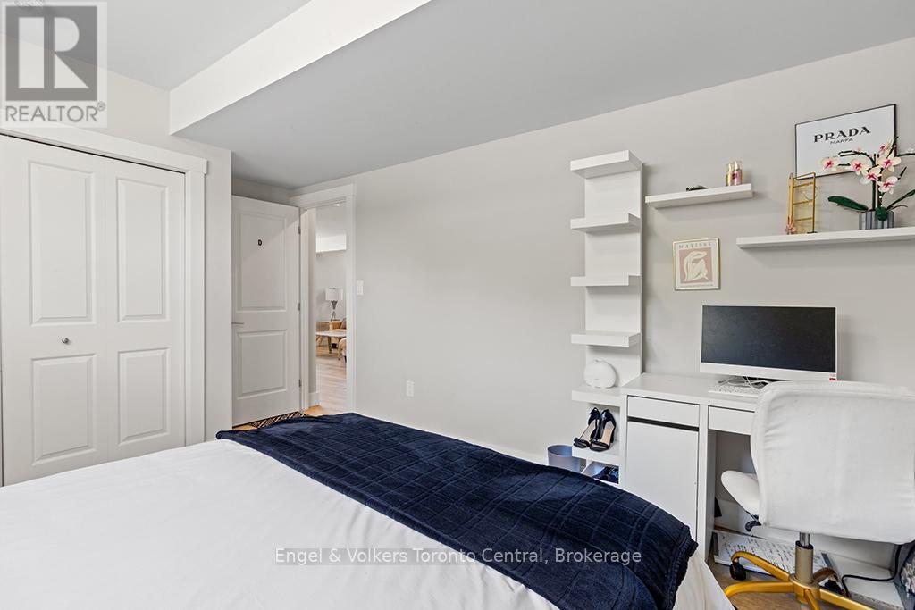515 4TH STREET W - 33
