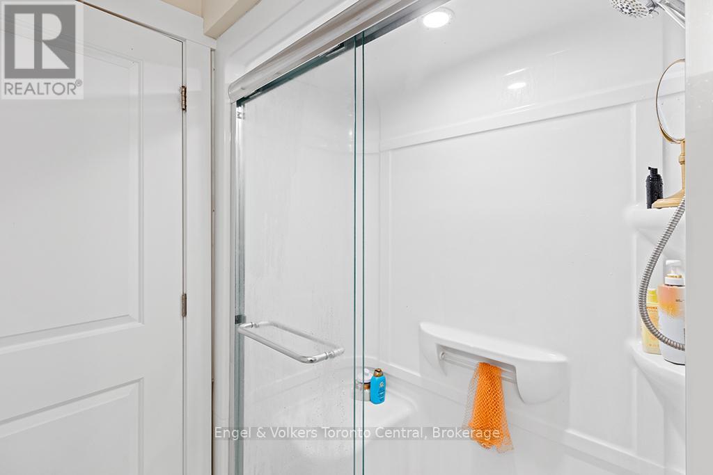 515 4TH STREET W - 36