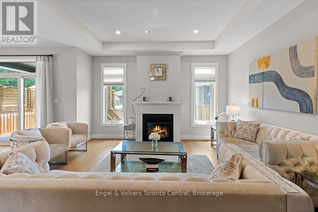 515 4TH STREET W - 8