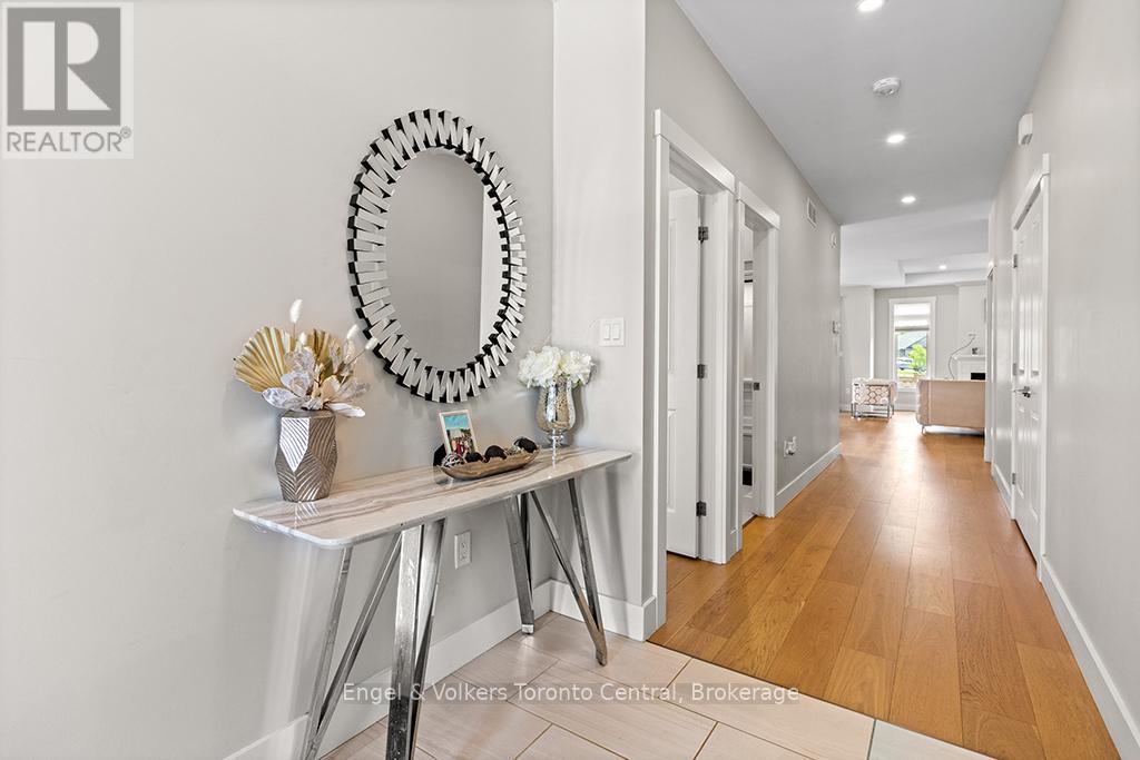515 4TH STREET W - 6