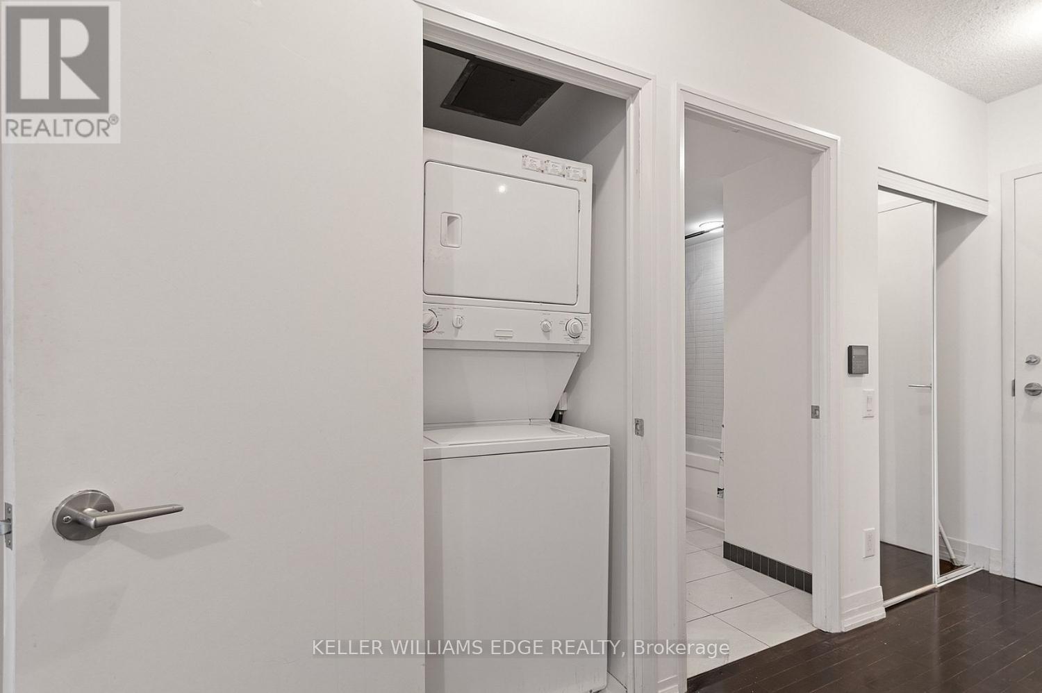 #2308 25 CARLTON STREET - 15