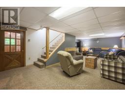 267 Riverside Drive, Dysart Et Al, ON K0M1S0 Photo 37