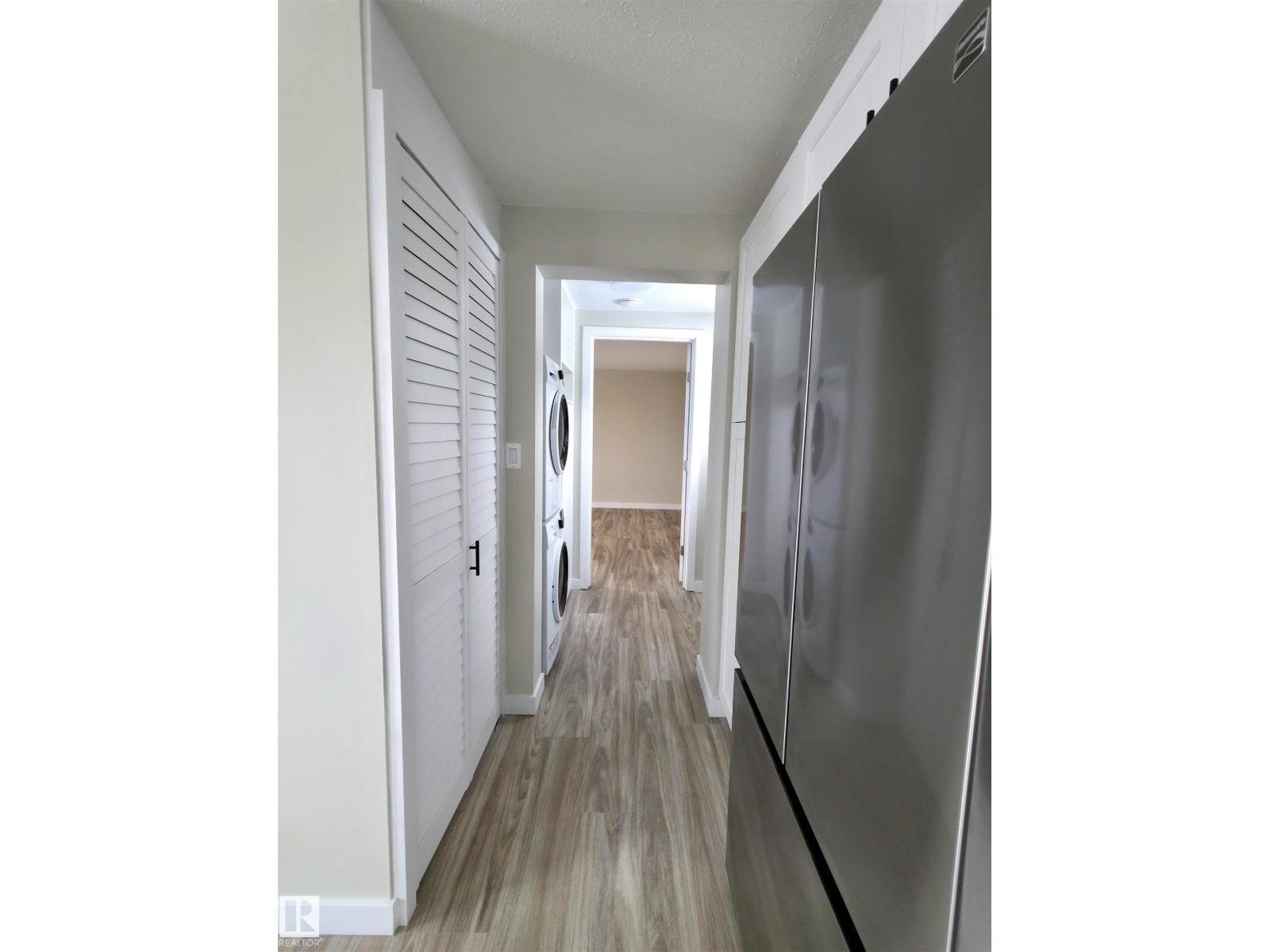 735 Parkland Brook — photo 32