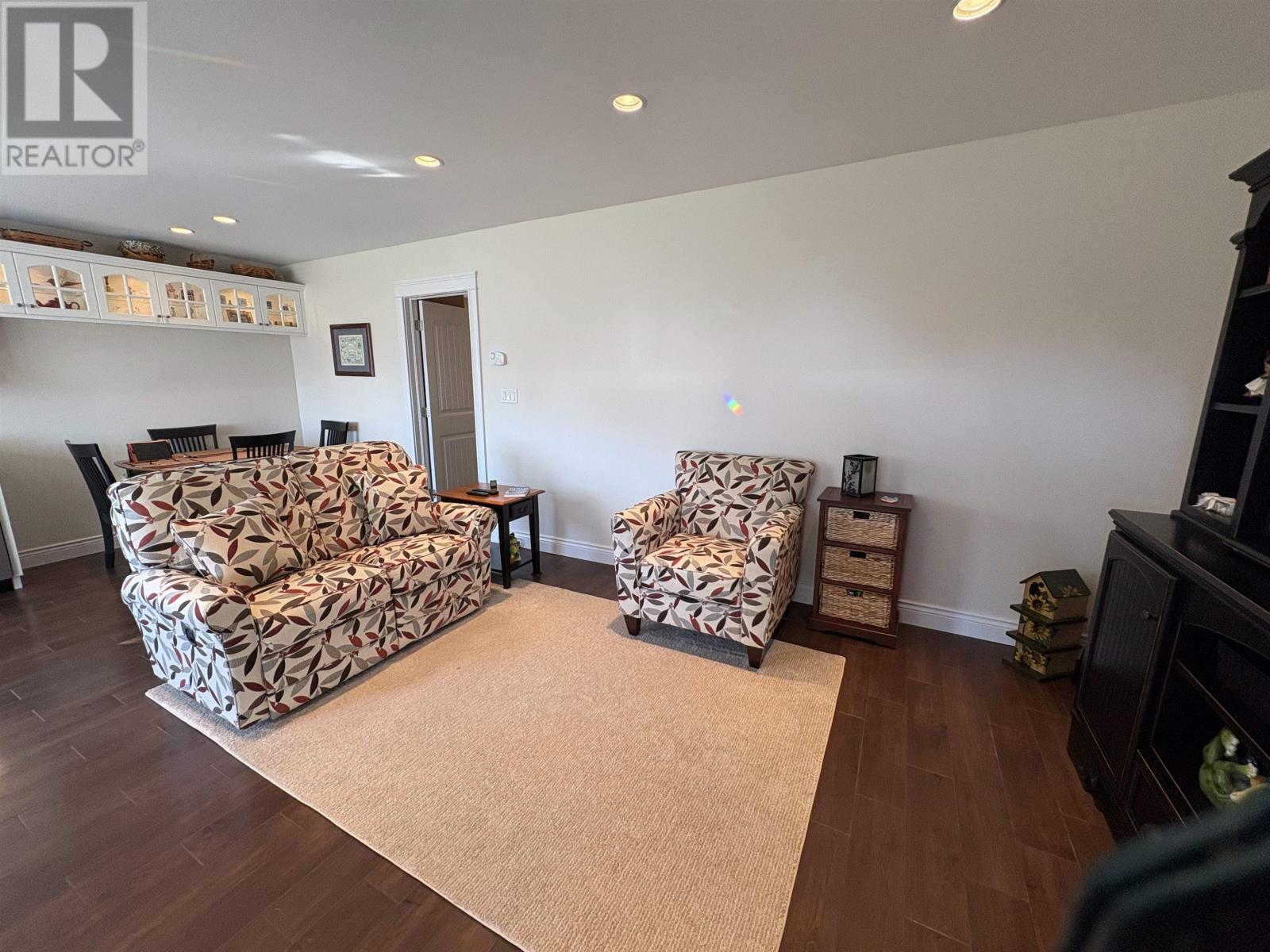 6049 RTE 19 - Image 22