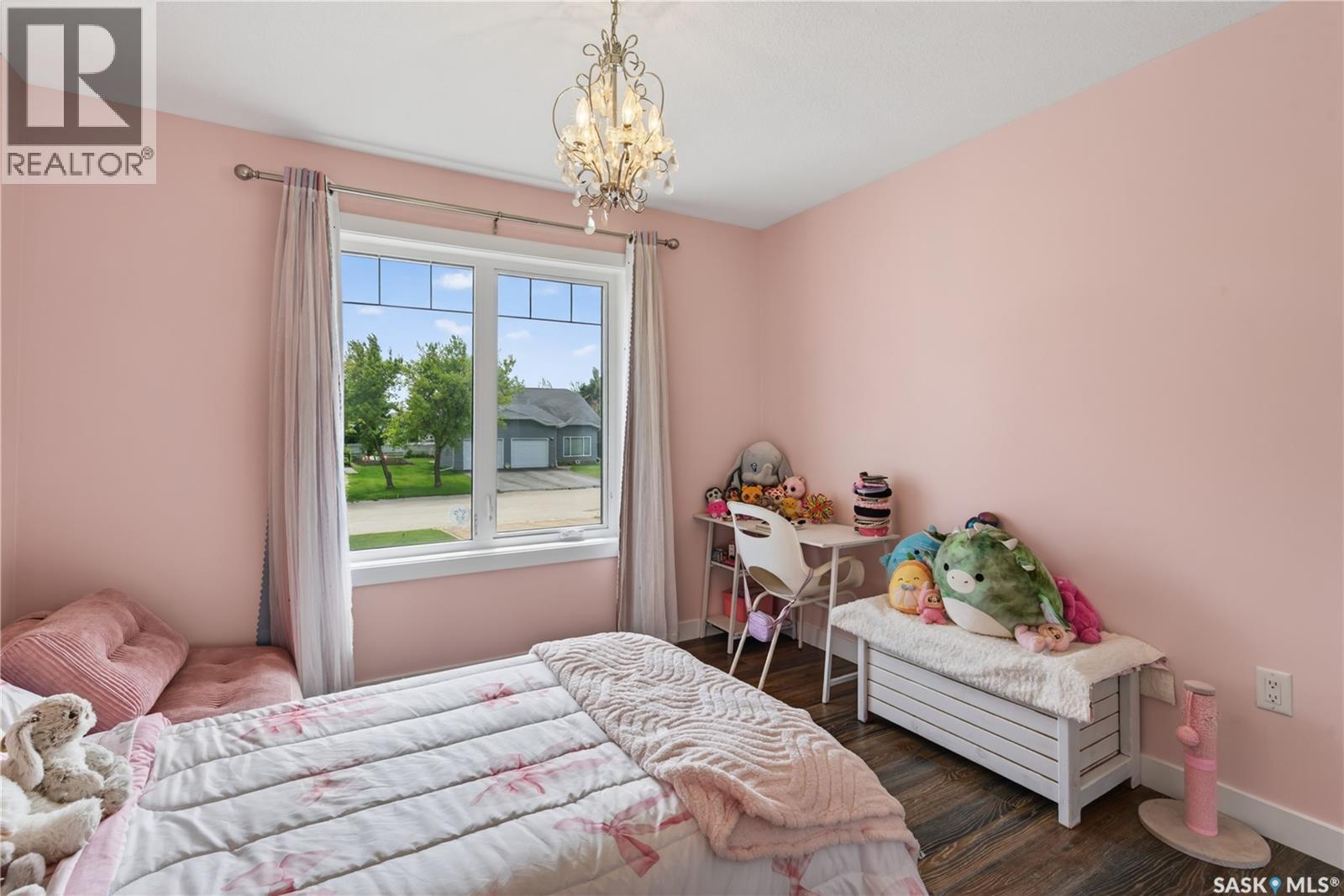 715 Golburn CRESCENT — photo 16