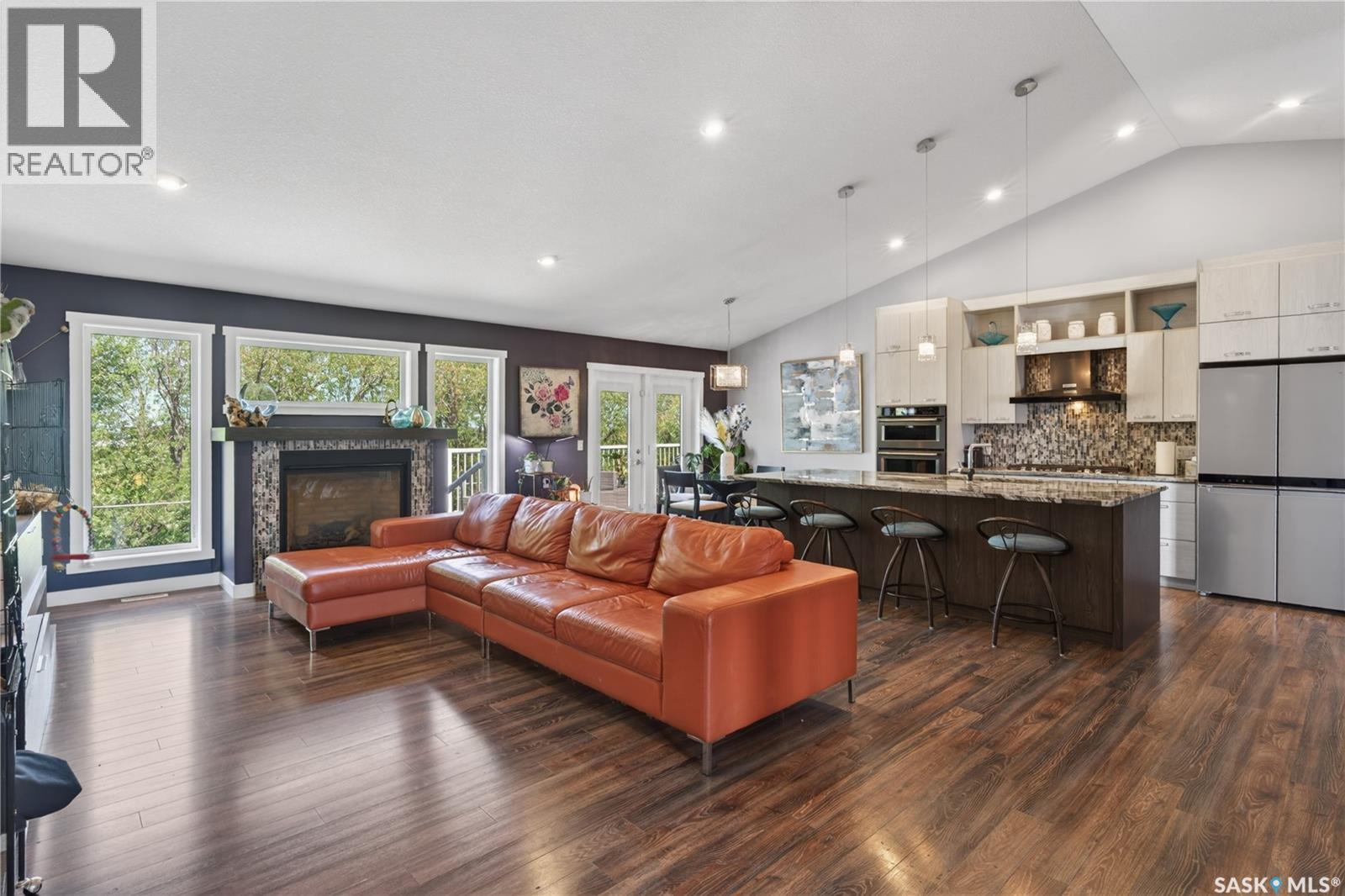 715 Golburn CRESCENT — photo 6