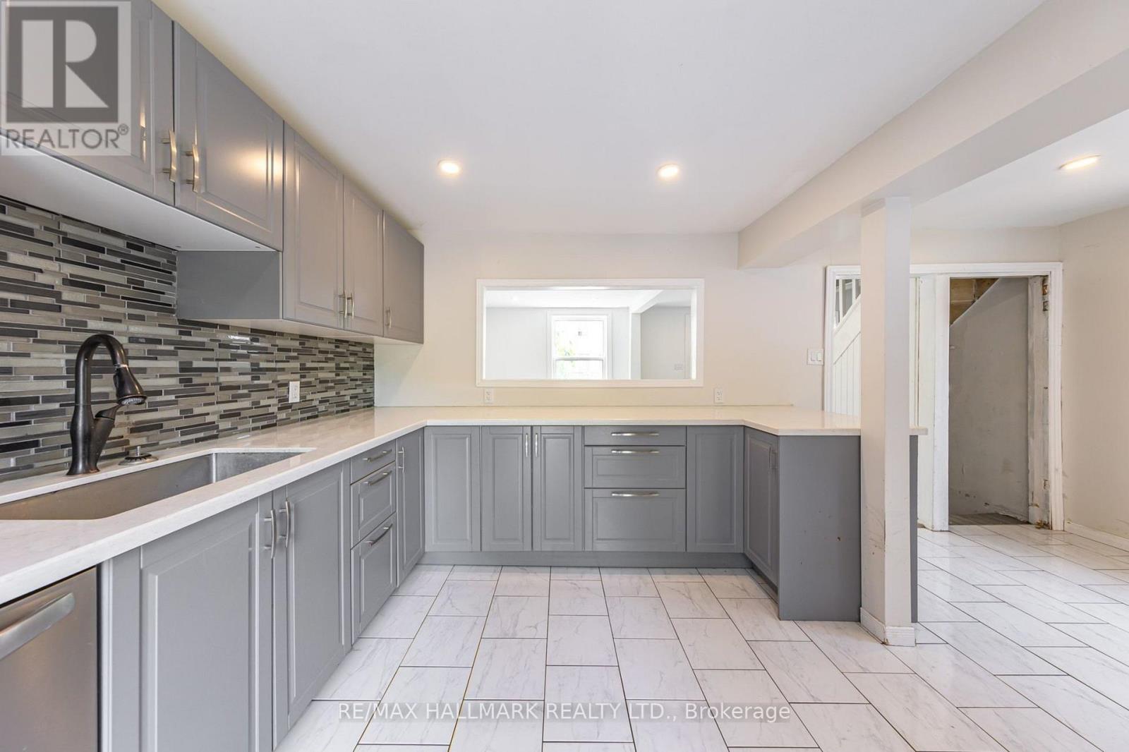 170 ELLIOTT STREET - 16