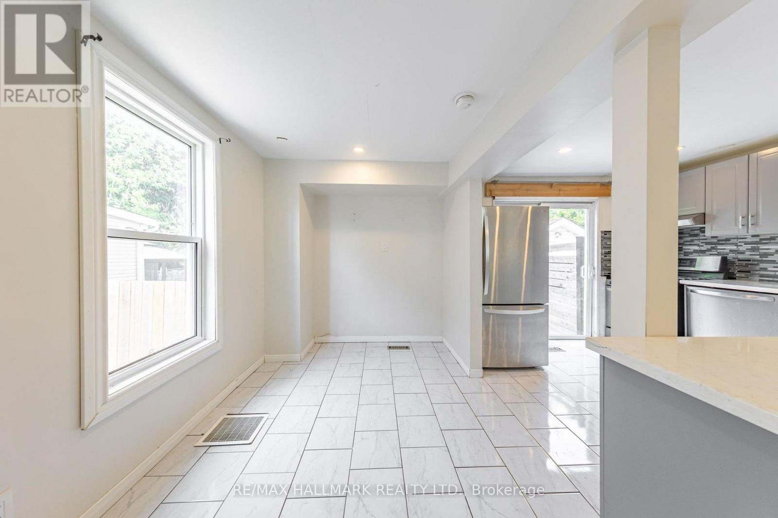 170 ELLIOTT STREET - 11