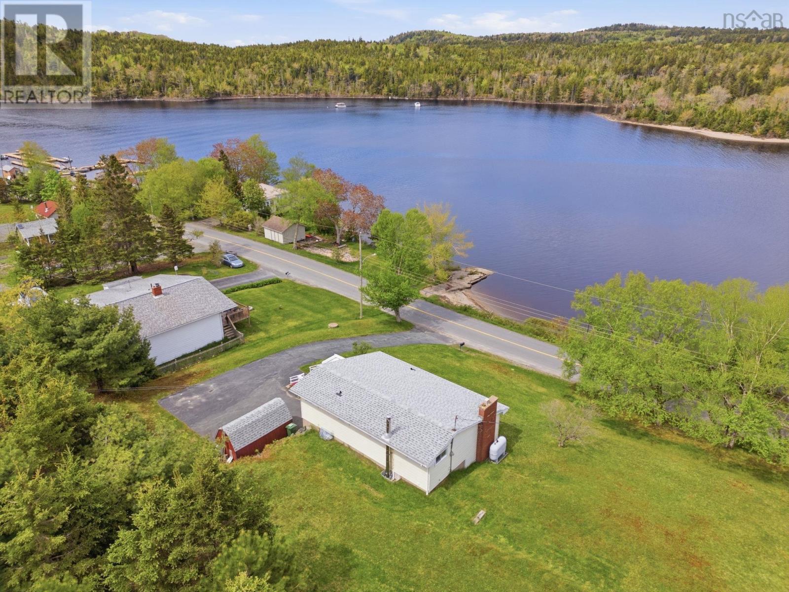Property 38 of 38 of 699 Upper Lakeville Road