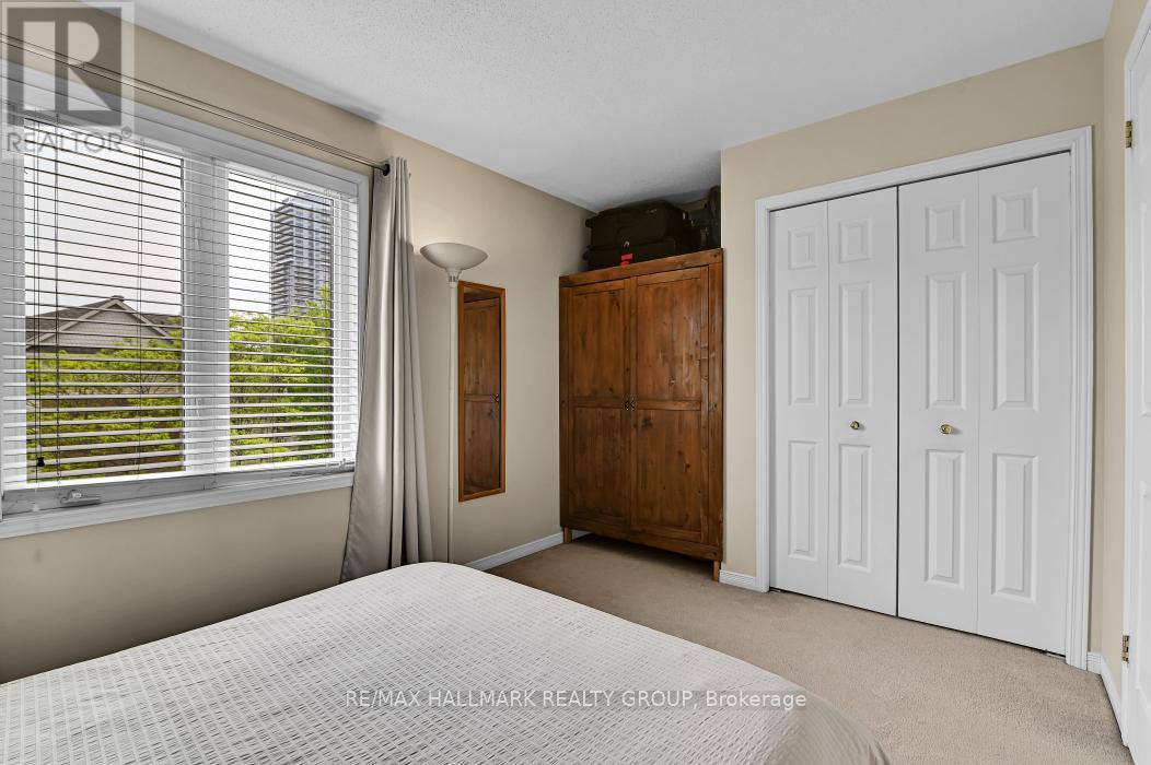 39 STRATHAVEN PRIVATE - 27