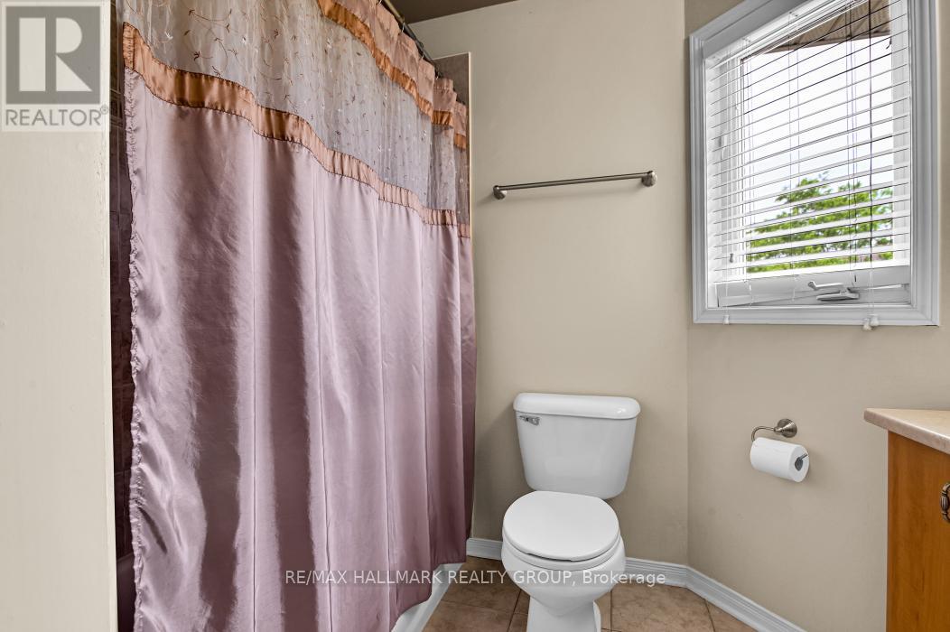 39 STRATHAVEN PRIVATE - 31