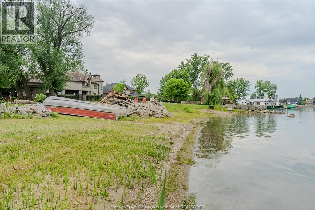 1610 Front ROAD - 16