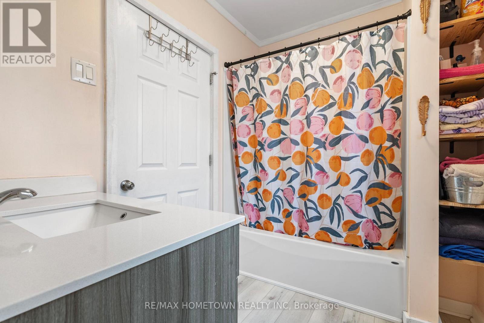 2166 DUNDAS STREET - 14