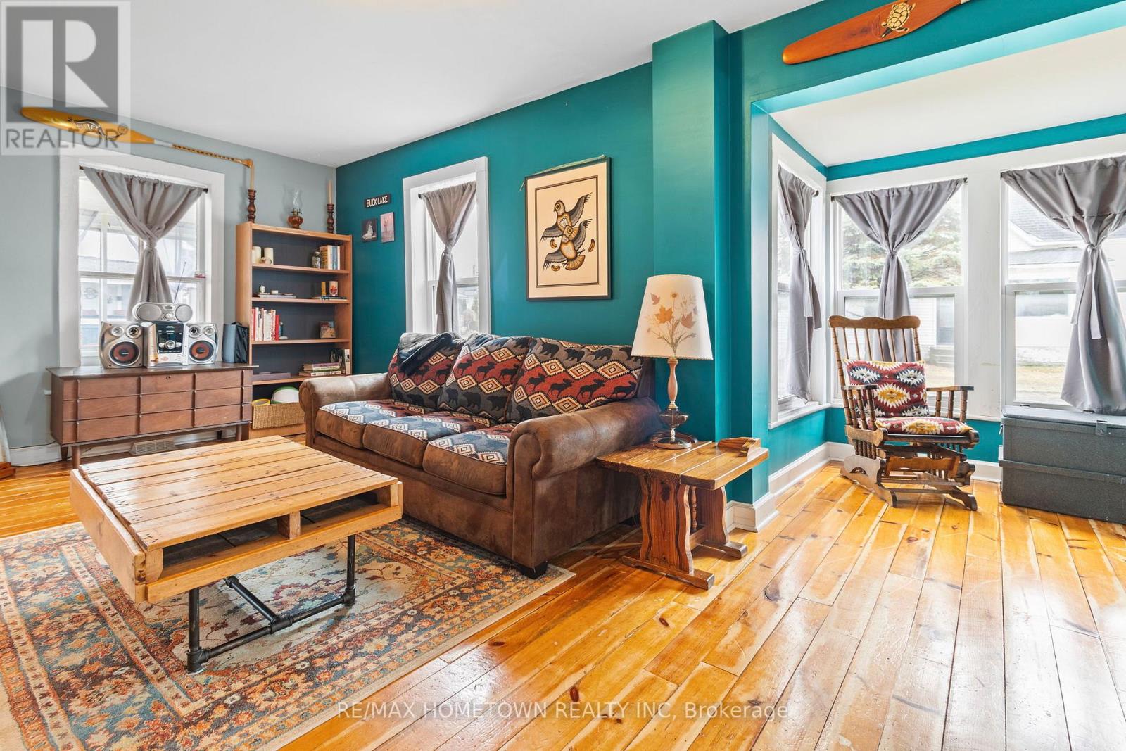 2166 DUNDAS STREET - 16