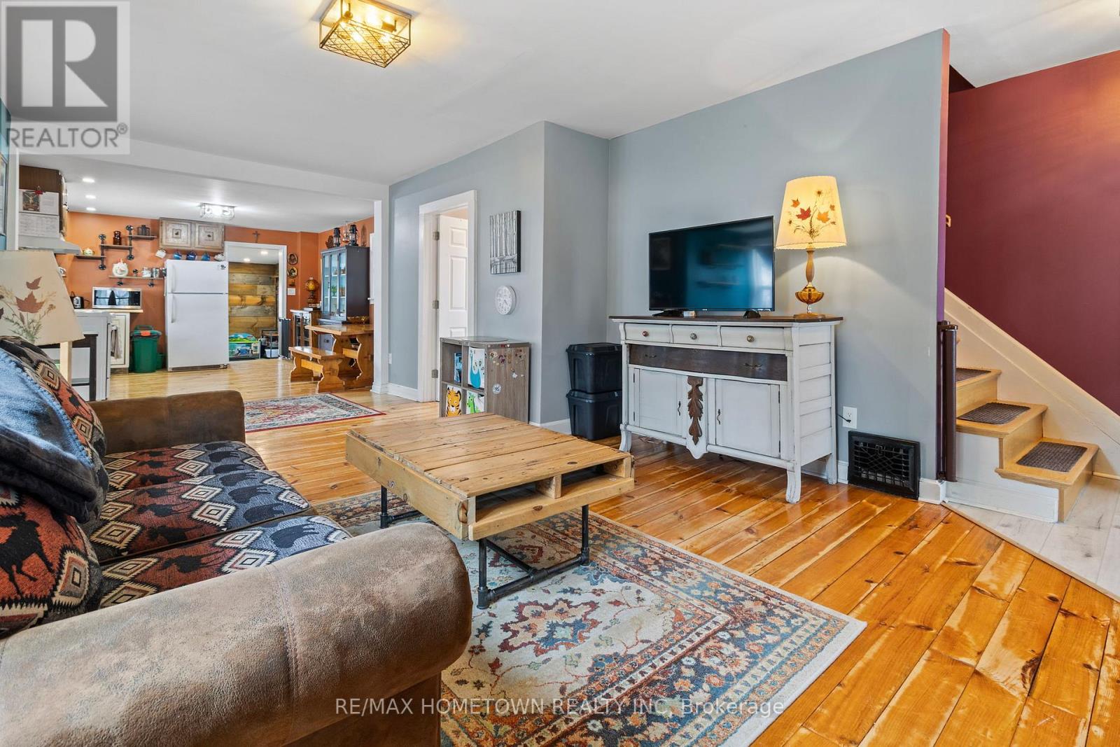 2166 DUNDAS STREET - 18