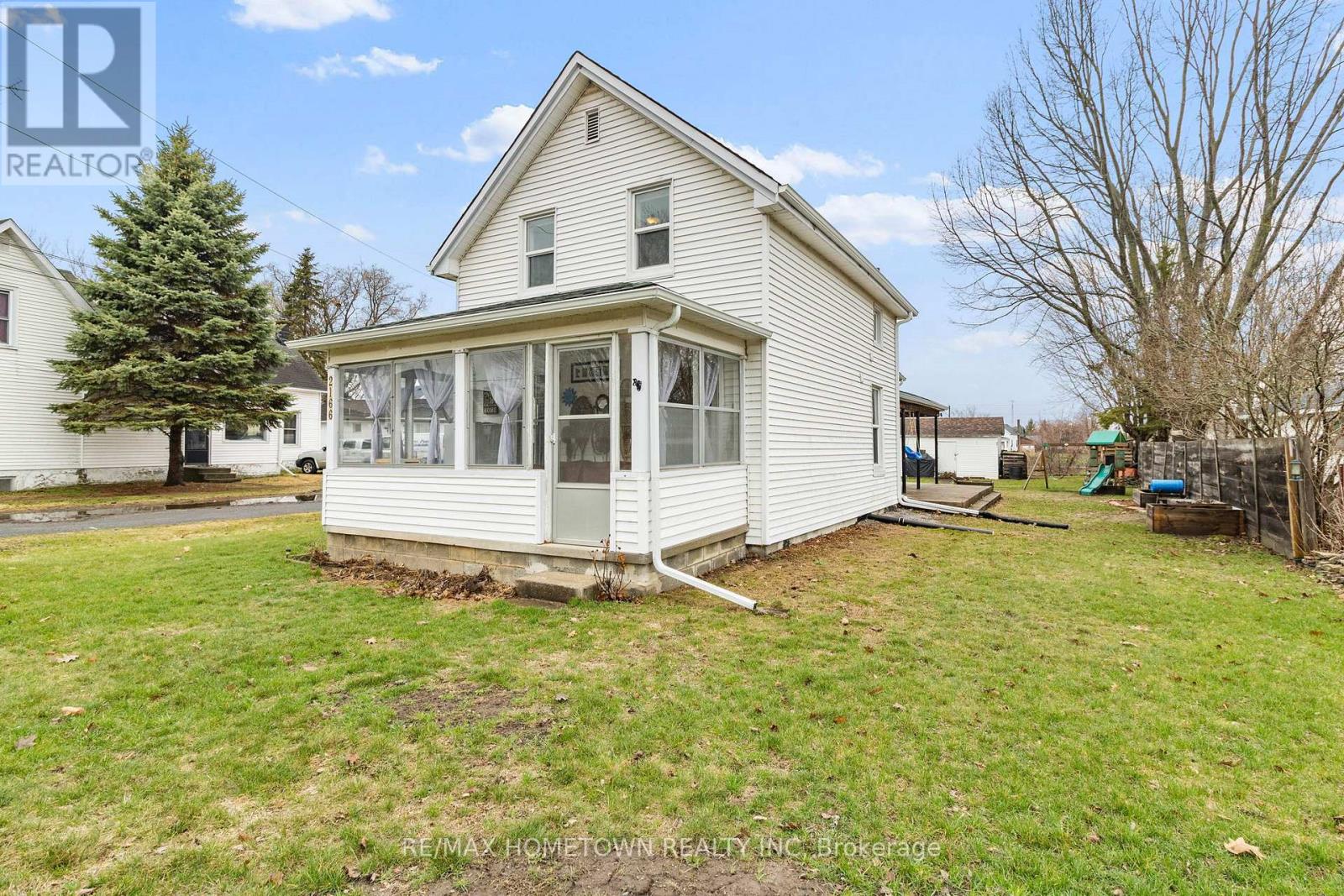 2166 DUNDAS STREET - 2