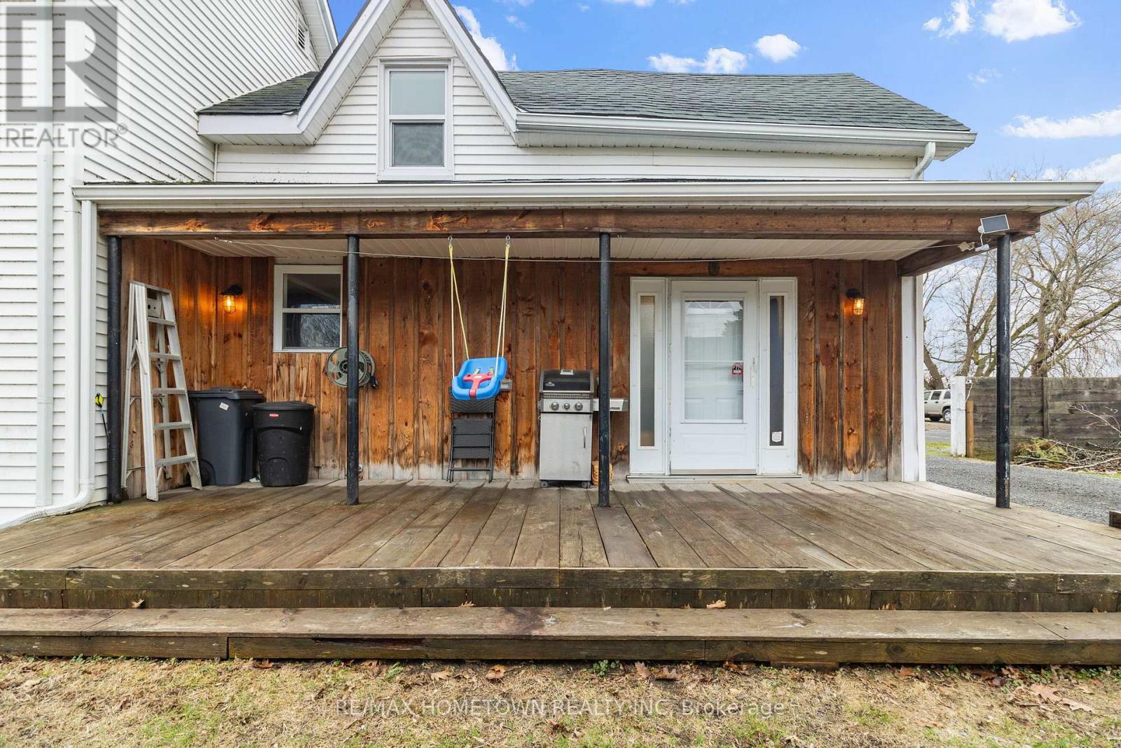 2166 DUNDAS STREET - 4