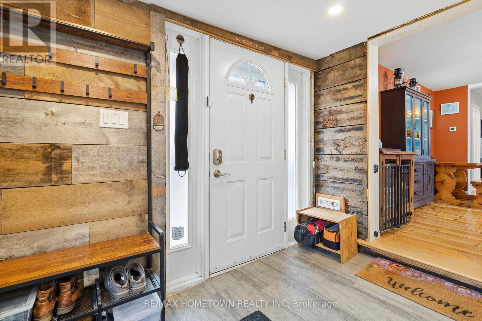2166 DUNDAS STREET - 5
