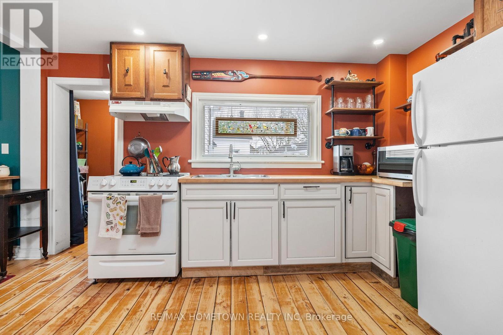 2166 DUNDAS STREET - 9
