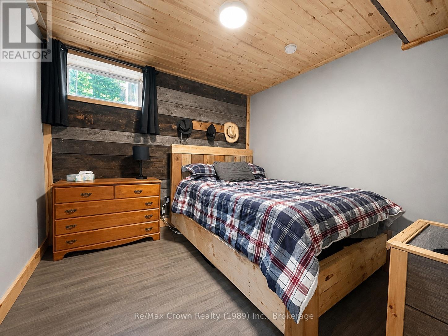 771 LIMBERLOST POINT ROAD - 34