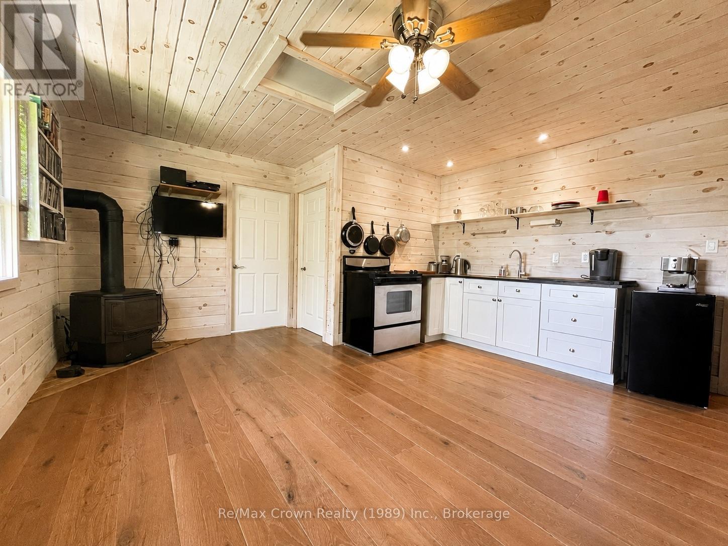 771 LIMBERLOST POINT ROAD - 43
