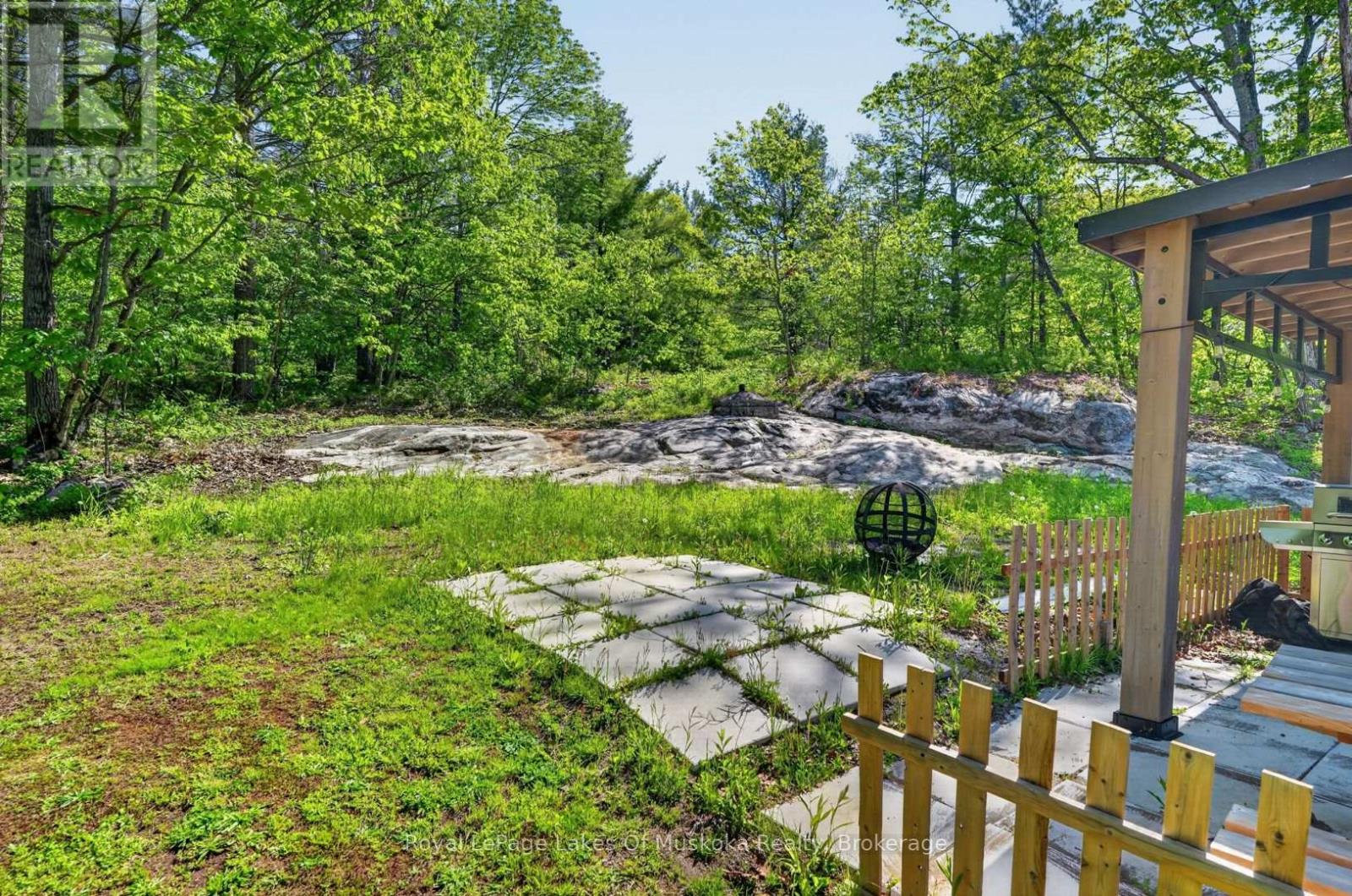 1018 SNIDERS BAY ROAD - 34