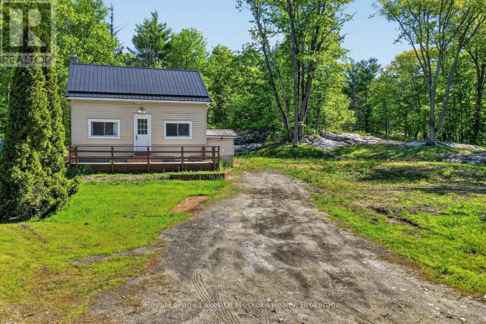1018 SNIDERS BAY ROAD - 40