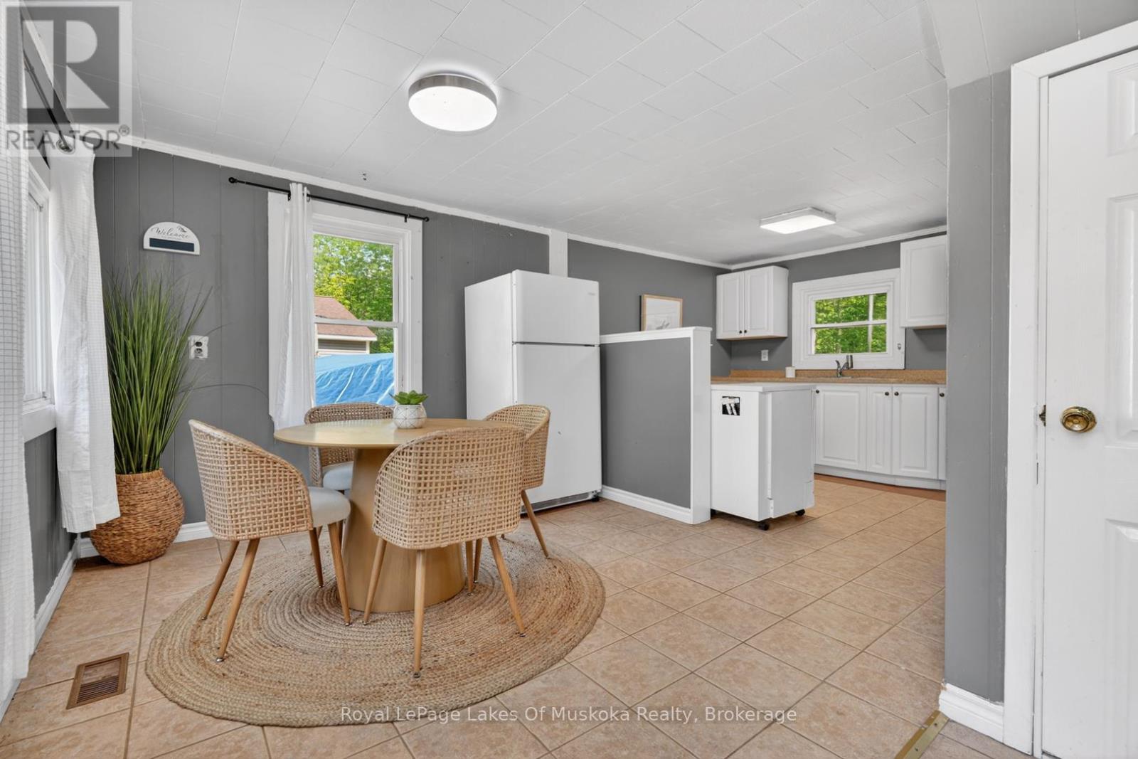 1018 SNIDERS BAY ROAD - 7
