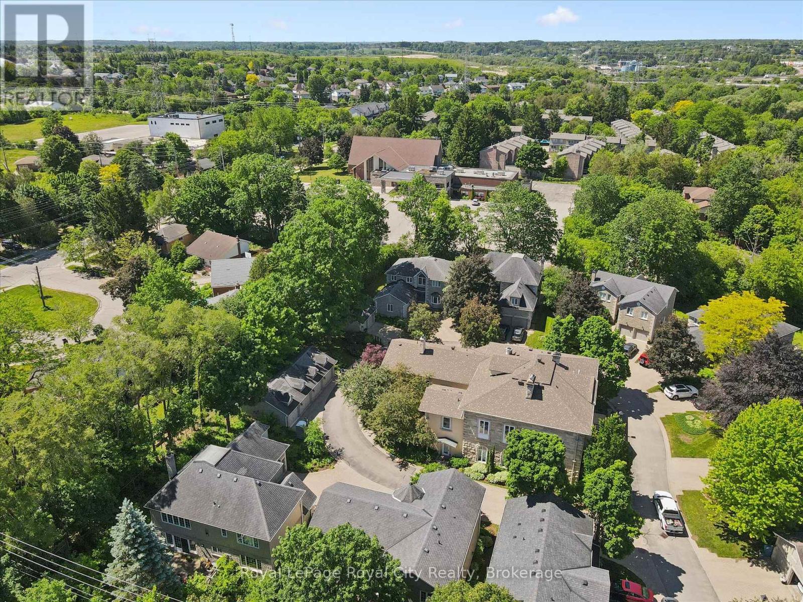 #11 25 MANOR PARK CRESCENT - 42
