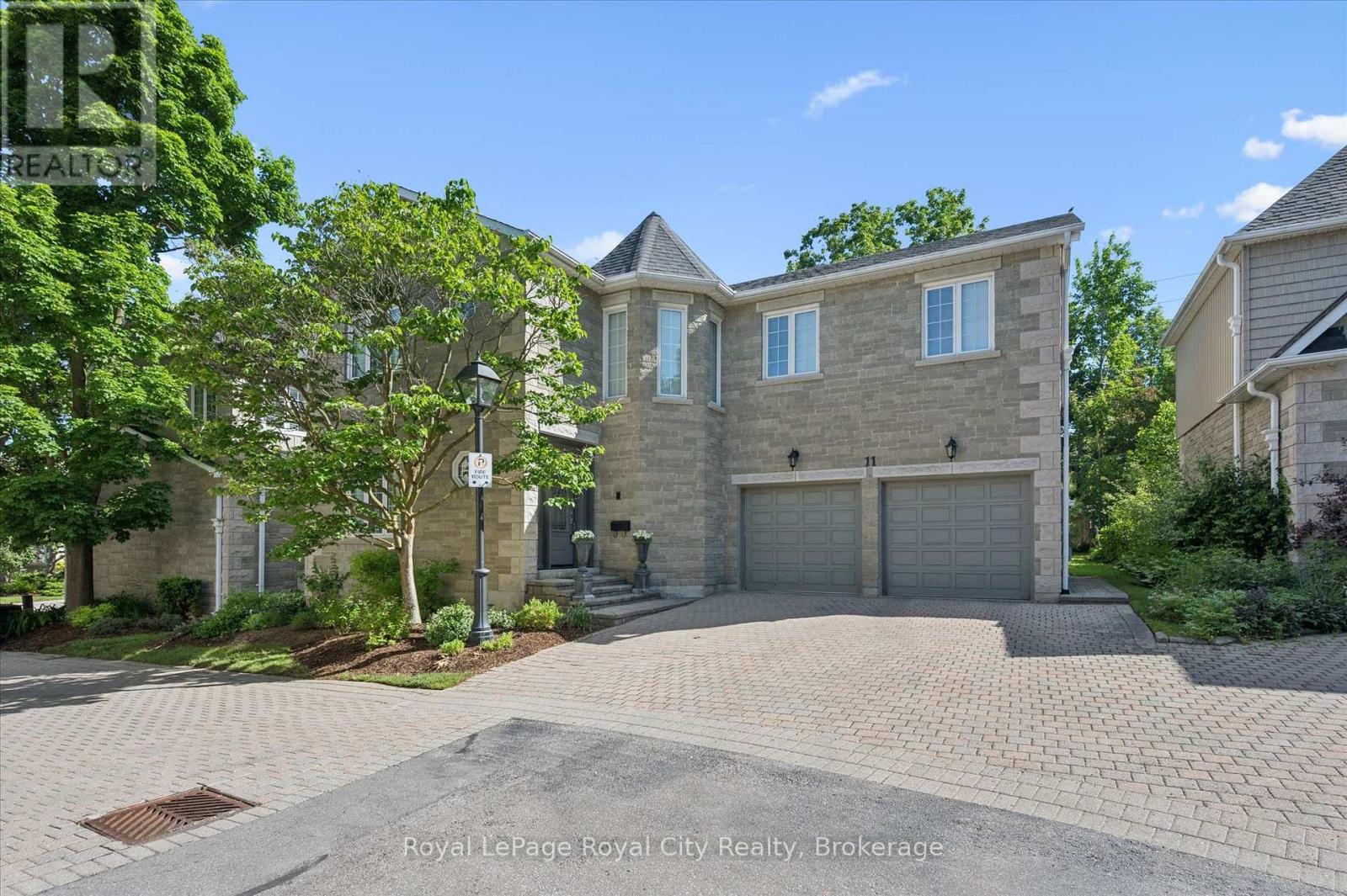 #11 25 MANOR PARK CRESCENT - 45