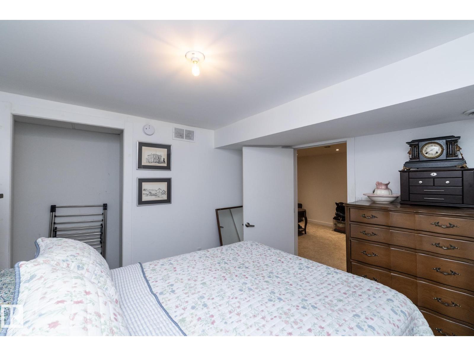 7719 86 AV NW — photo 11