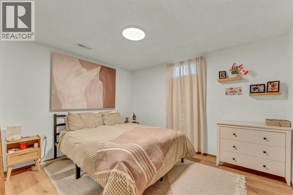 10 Hayward Court NE — photo 32