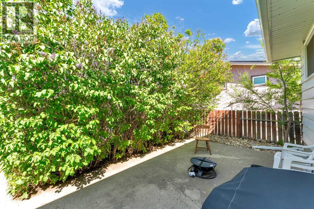 10 Hayward Court NE — photo 42