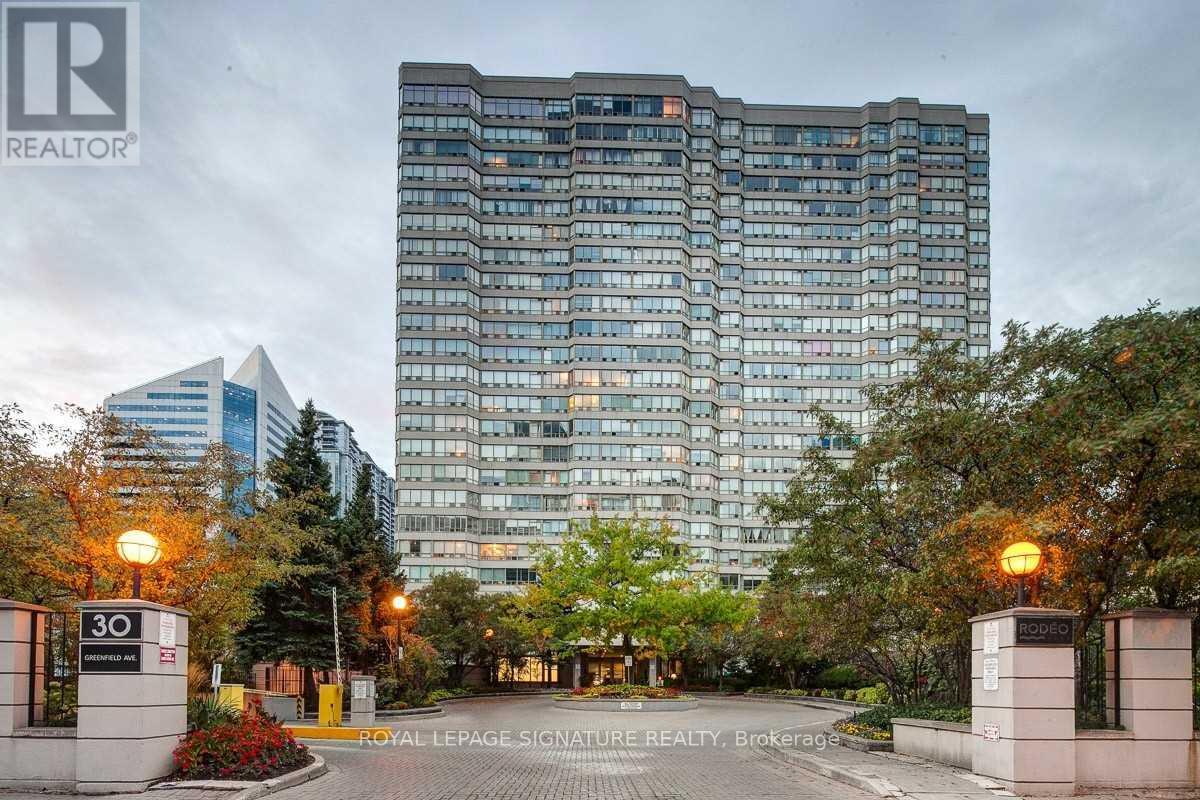 Listing photo of 2001 - 30 GREENFIELD AVENUE